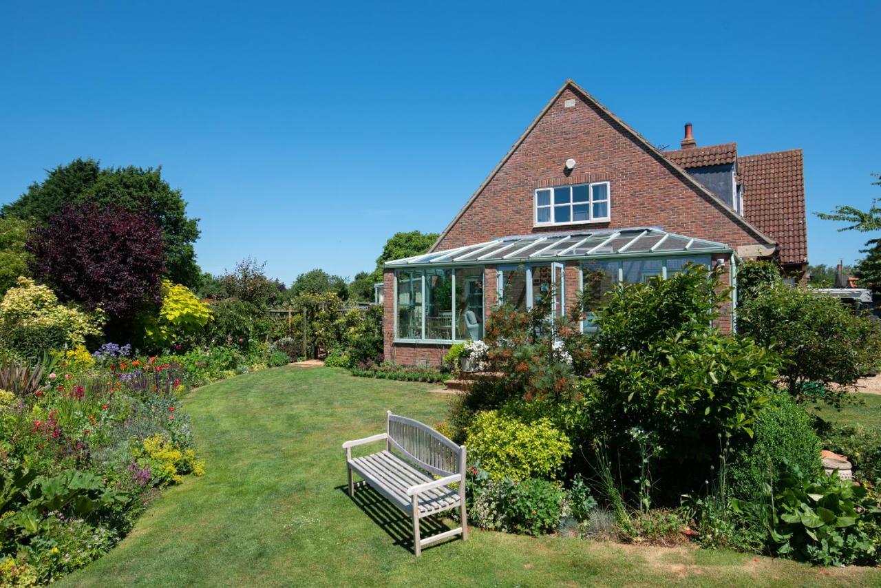 Bridge Cottage Bed And Breakfast ピーターバラ エクステリア 写真